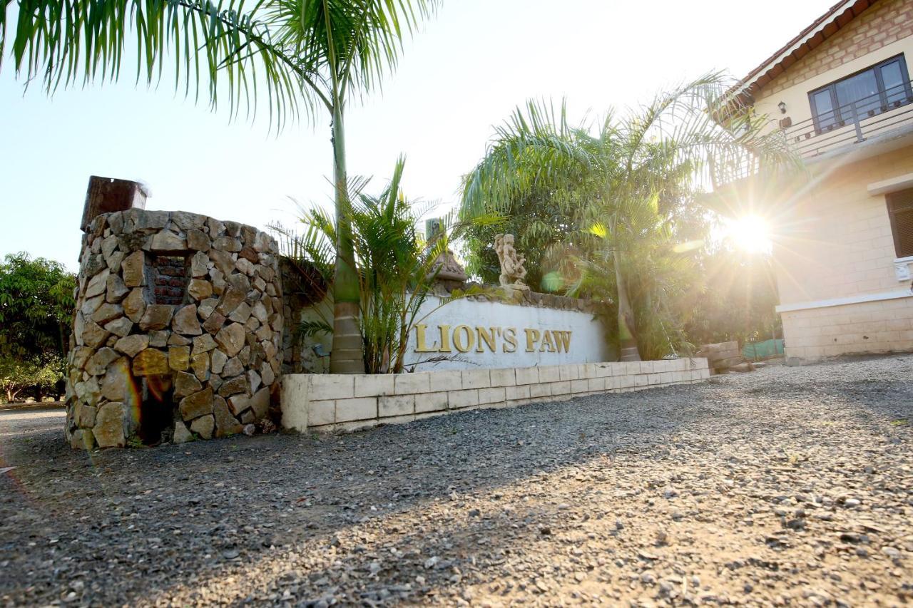 Gir Lions Paw Resort With Swimming Pool Szaszan Gir Kültér fotó