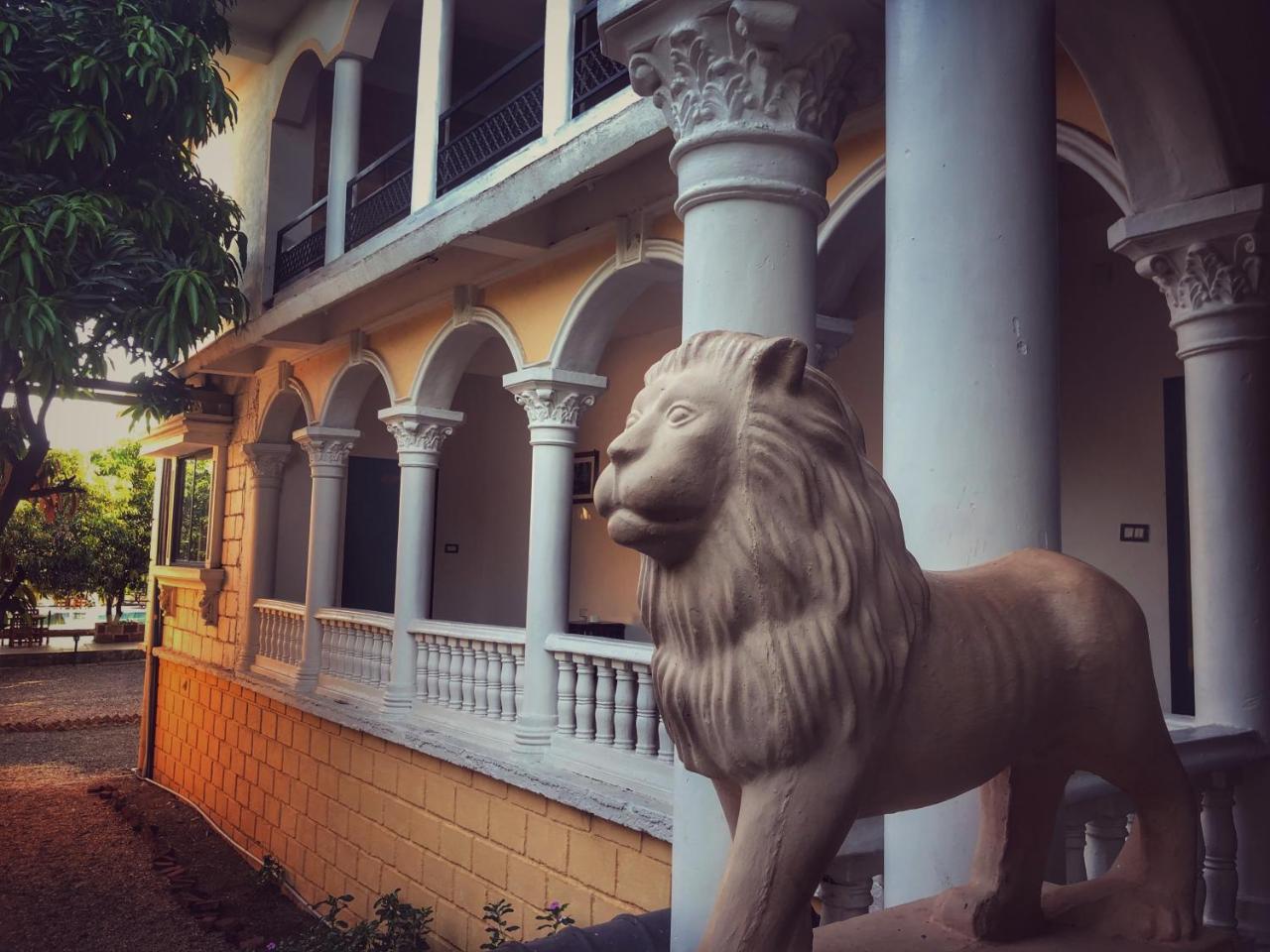 Gir Lions Paw Resort With Swimming Pool Szaszan Gir Kültér fotó